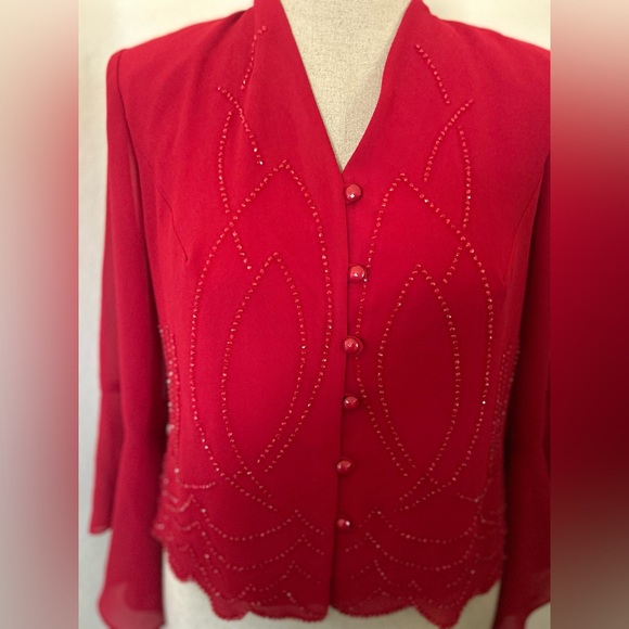 Chic Red Button-Up Blouse - Picture 3 of 13